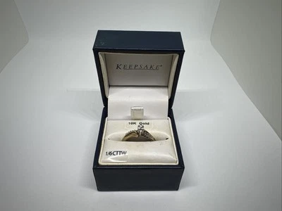 Anillo de compromiso recuerdo 1/6 CTW diamante "silueta" oro amarillo 10k talla 6,75 Foto 1 de 4