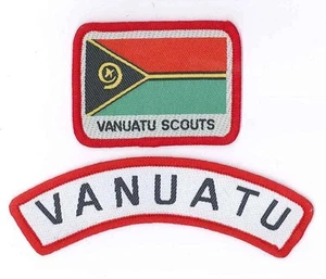 SCOUTS OF VANUATU - SET toppa emblema bandiera nazionale scout ragazzo e ragazza - Foto 1 di 1
