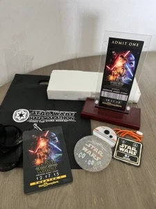 Star Wars The Force Awakens Opening Night Disney World Ticket, Badge, BB8 & Bag - Picture 1 of 15