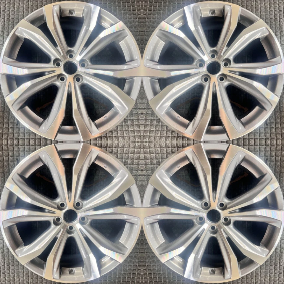 Juego de ruedas de 20" mecanizadas réplica para Lexus RX350 2016 a 2022 Foto 1 de 1