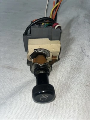 OEM 1982-1986 CHEVY CHEVY MONTAJE INTERRUPTOR FARO Chevrolet S10 Foto 1 de 4