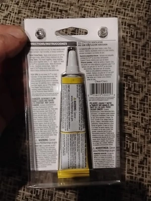 Par de reparadores de vinilo y cuero Plasti Dip VLP en tubo de 1 oz cada uno Foto 1 de 4