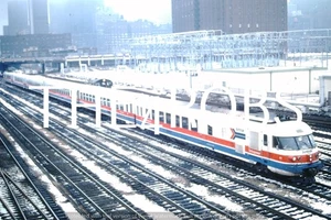 Original 1977 Amtrak Turbo Train Taylor St Chicago Dia A473 - Bild 1 von 1