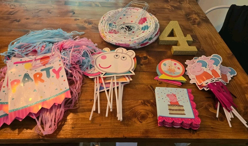 Suministros para fiesta de cumpleaños Peppa Pig Foto 1 de 1