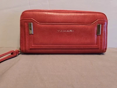 Бумажник женский Tahari красный кожаный с защитой удостоверения личности кредитной карты б/у в отличном состоянии - Изображение 1 из 4