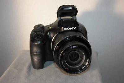 Sony Cyber-shot DSC-HX300 20.4MP 50x Optical Digital Camera-Black 100% Working Foto 1 de 4