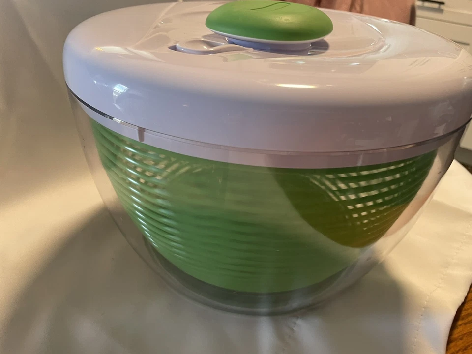 Spinner Pro Pump con cuenco, colador y sistema de drenaje incorporado 6,6 cuartos, verde Foto 1 de 3