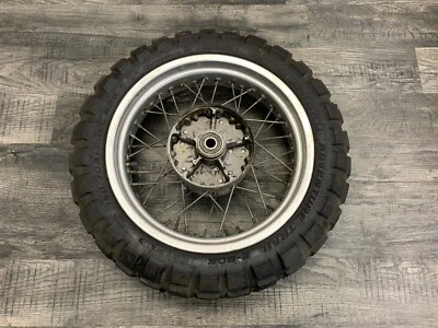 Buje de llanta trasera Triumph 2001 Tiger 955i OEM Foto 1 de 4