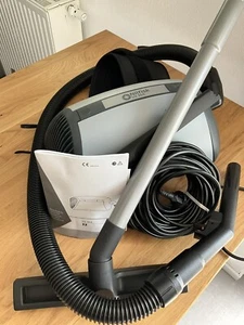 Nilfisk UZ 964 Rückensauger - Bild 1 von 1