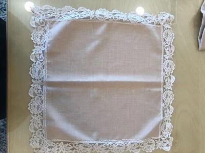 Juego de 3 servilletas con encaje color topo Foto 1 de 4