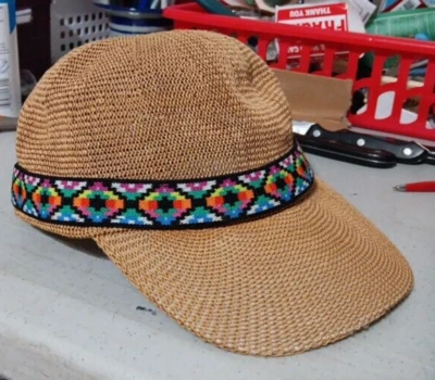 Gorra de béisbol informal de ala tejida tostada estilo azteca Calvin Klein Foto 1 de 4