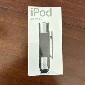 Apple Soft Nylon Carrying Case w/Belt Clip for iPod 4th Generation (M9129G/A) - Picture 1 of 5