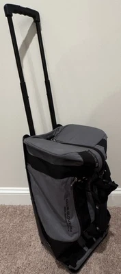 Club Glove Mini Rolling Duffle II Carvão/Preto Fabricado nos EUA 22”Carry On Estado perfeito - Imagem 1 de 4