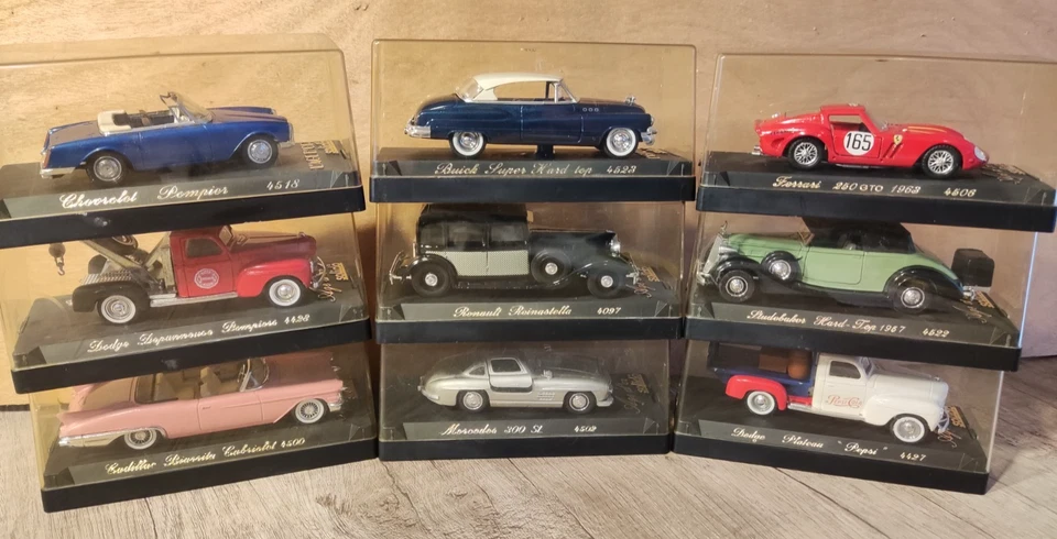 Au choix voiture miniature Solido Age d'or 1:43 et autres - Photo 1/1