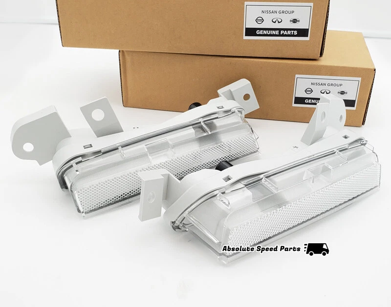 NEW OEM Nissan R35 GTR Rear Clear Bumper Lens Reflectors 09-16 - Image 1 of 1