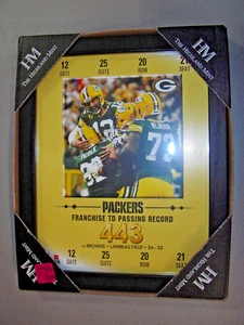 Aaron Rodgers #12 QB Highland Mint NFL Green Bay Packers TD Passing Record NUEVO - Imagen 1 de 4