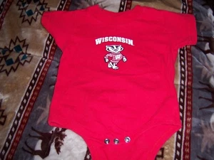 UNIVERSITY OF WISCONSIN  BABY ONE PIECE 12 MONTHS  - Picture 1 of 3