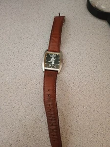 NFL Licensed Green Bay Packers Brett Favre Square Face Mens Watch Needs Battery - Picture 1 of 8