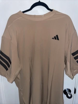 adidas men Gym+ 3-Stripes Woven Pump Cover XL SandStone/Black NWT - Image 1 of 4