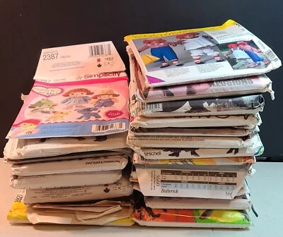 SEWING PATTERN Costume/Toy Lot of 15 Vintage Retro. Children, Adult, Movie Used - Image 1 of 4