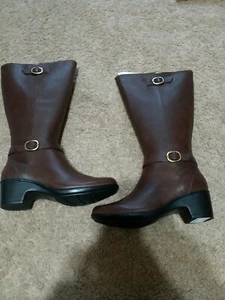 New Clarks Women's Malia Poplar A Boots brown Leather Extended Calf size 7.5 - Picture 1 of 12