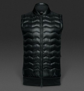 nike hybrid gilet