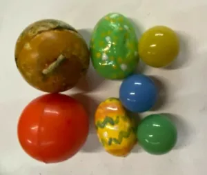 Vintage Super Bounce Hüpfball orange bemalt Steine und Murmeln - Bild 1 von 3