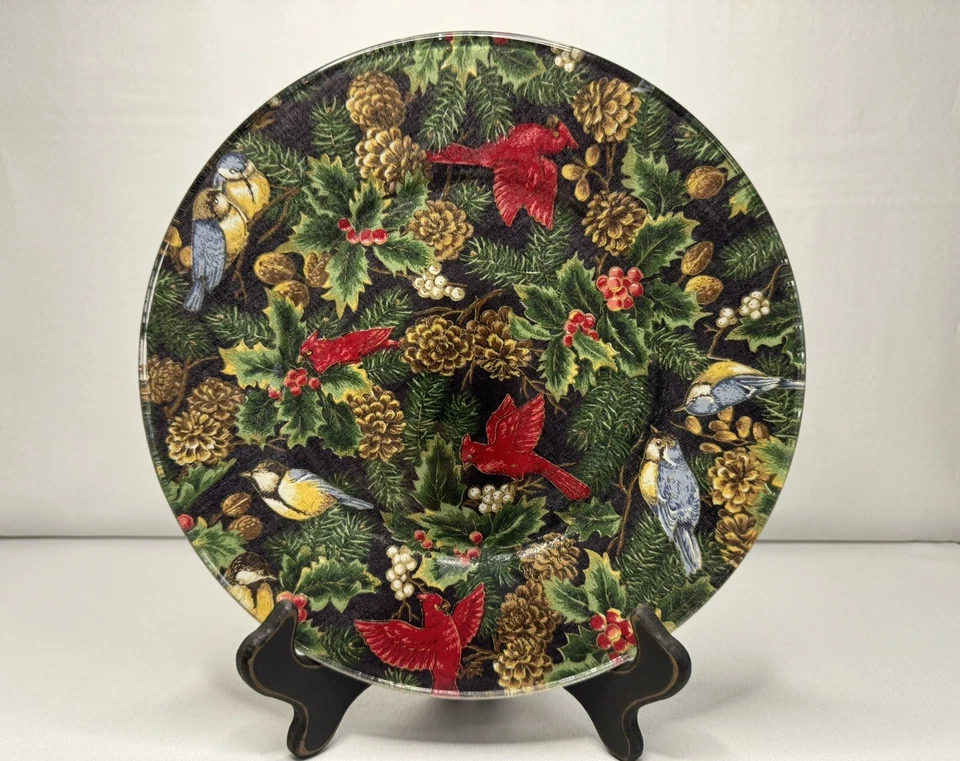 Holiday Cardinal Glass Plate with Reverse Appliqué 8" - Image 1 of 2