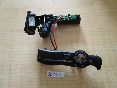 Top cover and flash for Fujifilm F750EXR - Image 1 of 4