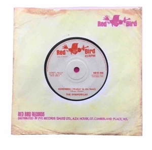 E898, Remember (Walkin’ In The Sand) The Shangri Las, 7"Single, Very Good Plus - Picture 1 of 4