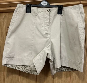 Next Ladies Size 14 Beige Shorts  - Picture 1 of 7