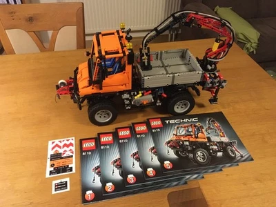 LEGO Technic 8110 - Mercedes-Benz Unimog U400 mit Bauanleitungen - Bild 1 von 4