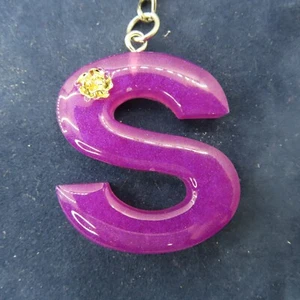 INITIAL LETTER S Keychain Purple Gold Rose Resin Handbag Purse Charm Chunky - Picture 1 of 6
