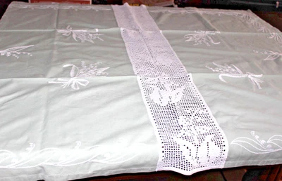 Tischdecke 1,40x1,20m mattgrün Baumwolle 18cm Häkeleinsatz Stickerei weiß HB0060 - Bild 1 von 4