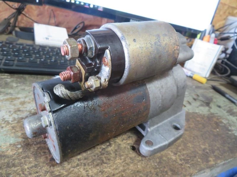 Motor de arranque ID F50U-11000-AA a través de CA compatible con 95-00 Lincoln Continental 245468 Foto 1 de 4