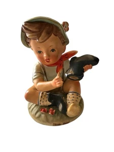 Vintage "Sandy Shoes", Erich Stauffer U8248, 7" Keramik Junge #86/7245 - Bild 1 von 6