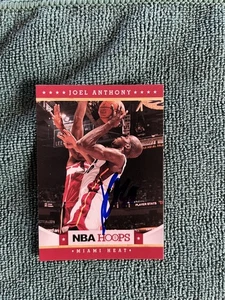 2012-13 NBA Hoops Joel Anthony #160 autografo firmato a mano - Foto 1 di 2