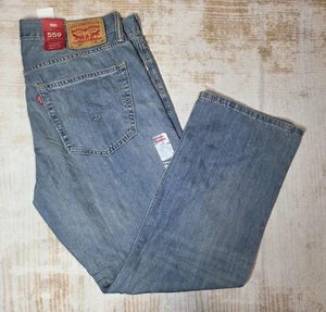 Levis 559 Jeans Mens 36x30 Blue Relaxed Straight Light Wash Zip Fly Five Pocket - Picture 1 of 11