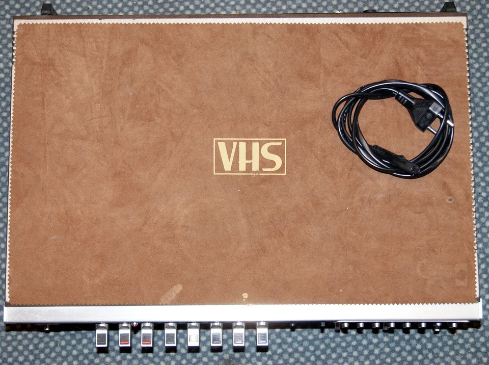 VINTAGE JVC HR-3300 EG DIES IST DER LEGENDÄRE VHS-RECORDER VON CA. 1979 - Bild 1 von 4