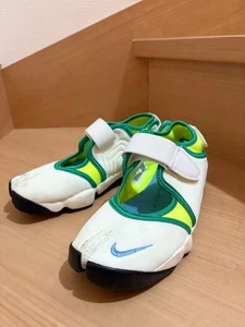 Zapatos para mujer Nike Air Rift DX2939-100 verde estadio US7 (W) usados - Imagen 1 de 8