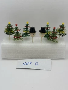 Vintage Christmas Tree (6) & Snowmen (2) Cupcake Picks - Picture 1 of 15