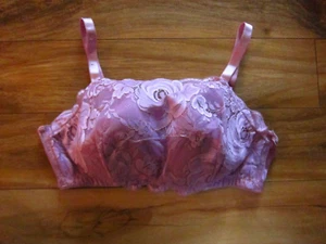 AMOUREUSE Pink Floral Lace Cami Wire Free Bra Size 38C - Picture 1 of 5