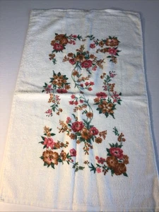 Cannon Mills Vintage Floral Hand Towel - Read - Picture 1 of 6
