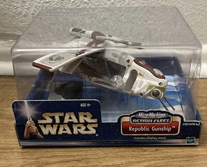 RAR - STAR WARS - Hasbro | 2002 Micro Machines Republic Gunship - Sealed in Box - Bild 1 von 5