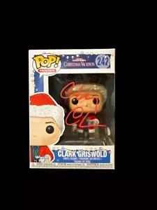 Chevy Chase signierter Funko Pop! Weihnachtsferien #242 (JSA) - Bild 1 von 3