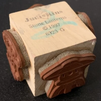 Cubo de sello de goma de linternas de piedra Judikins  Foto 1 de 4