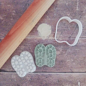 Santa Boot Print Cookie Cutter Embossing Stamp Christmas Dough Pastry Cookies - Picture 1 of 5