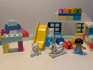 DUPLO Pastel Daycare - Picture 1 of 4