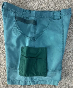 Vintage WearGuard Mens Green Cargo Hike Shorts Clothes That Work Over Time Sz 38 - Picture 1 of 15