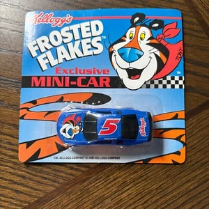 Minicoche exclusivo de Kellogg's Frosted Flakes #5 Terry LaBonte 1997 NUEVO - Imagen 1 de 2